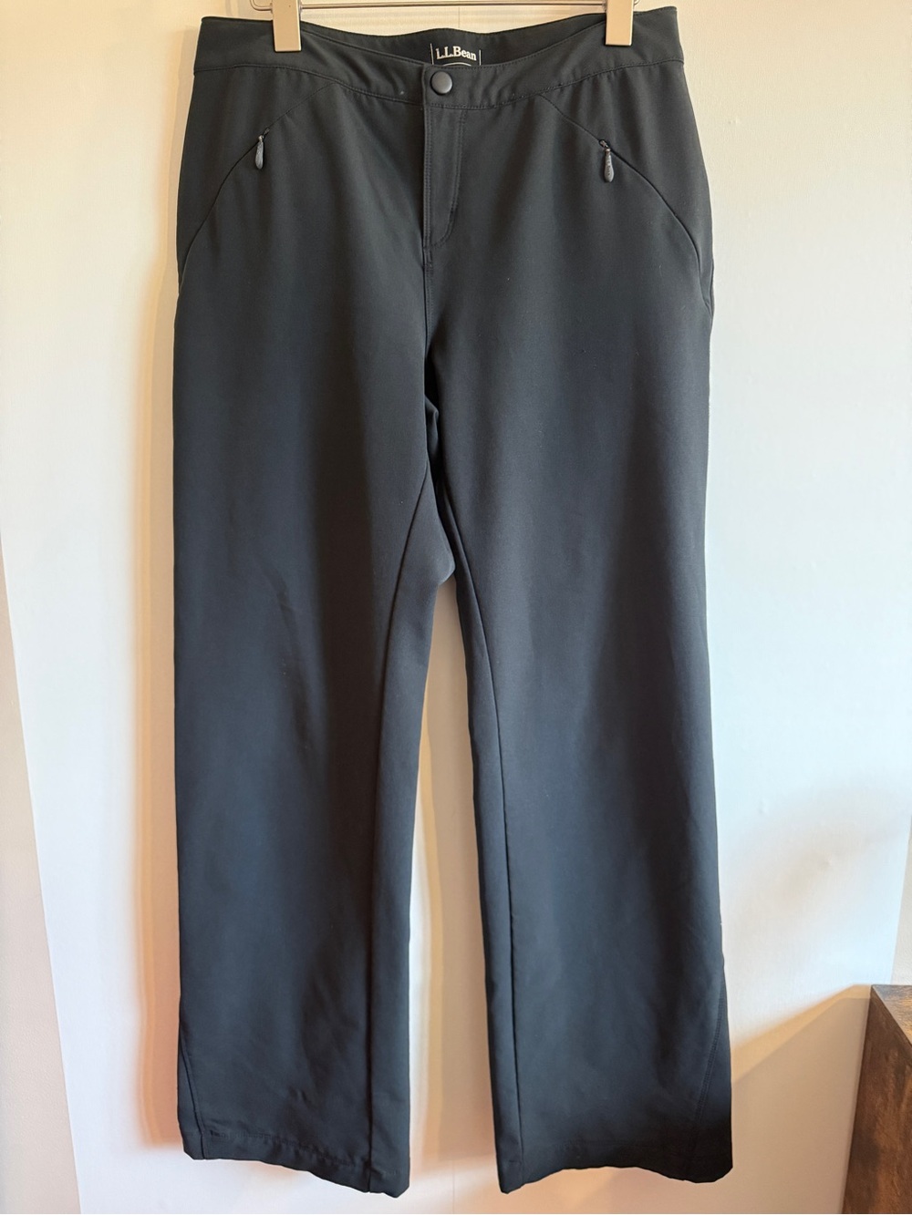 L.L.Bean Womens 10 Regular Black Hiking Travel Pants Zip Pocket Stretch